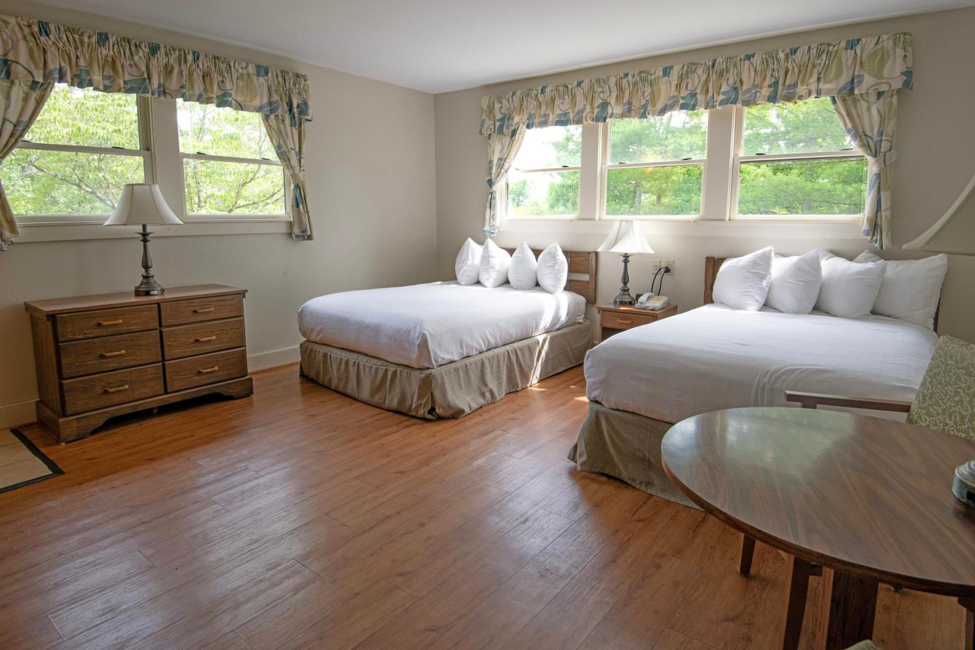 Cumberland Falls State Resort Park Honeybee 외부 사진